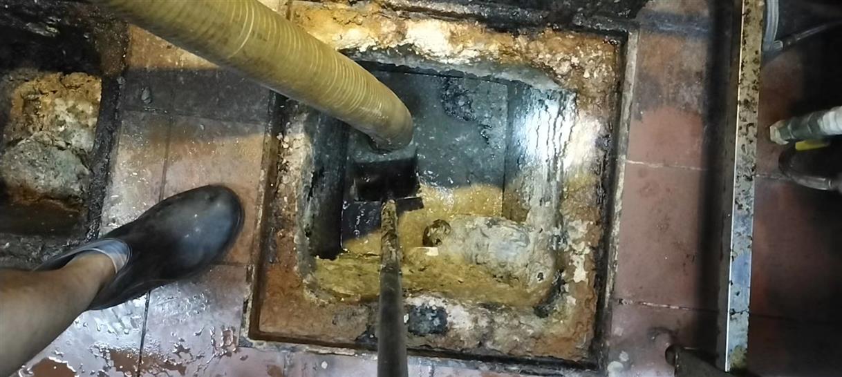 宁陕化油池清理-污水池清掏