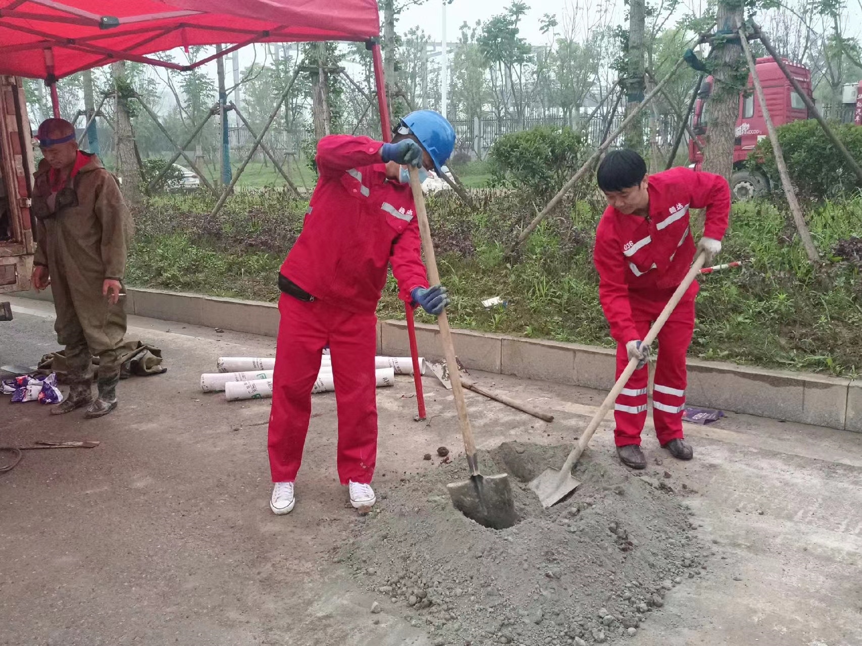 宁陕管道疏通哪家好】及时进行市政管道清淤